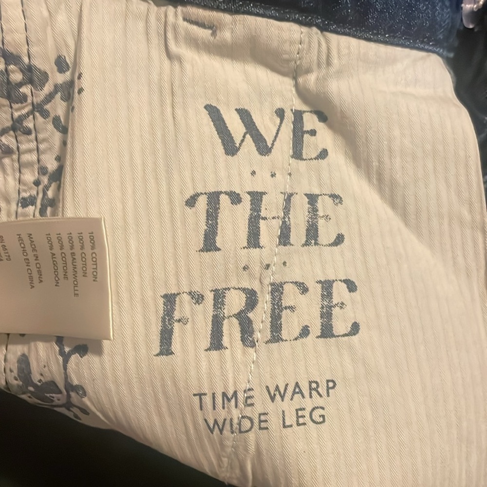New! We the free- Time Warp Wide Leg Jeans Buttons TO THE SIDE 👖 Sz 26 NWT - Picture 7 of 7